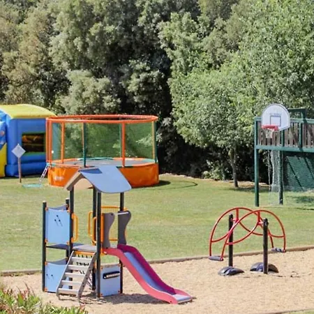 Confortable Mobil Avec Terrasse, 2 - Api-1-52-1808 Campeggio Junas